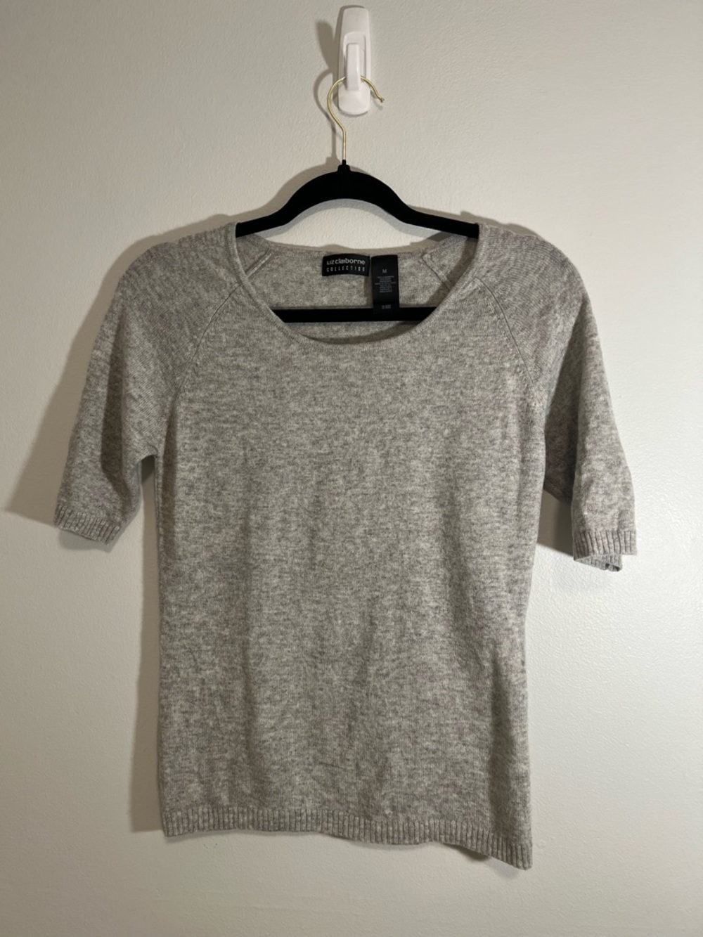 100% Cashmere Liz Claiborne Petite Gray Short-Sleeve Sweater